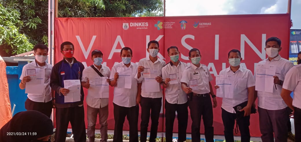 8286 tenaga kesehatan di Sulawesi Barat telah di Vaksin ...