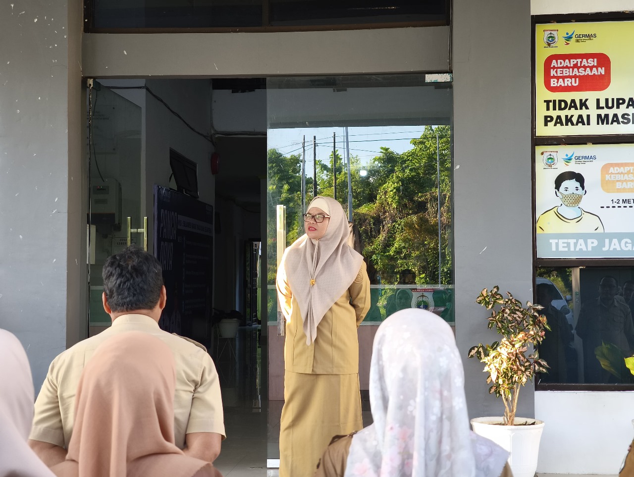Plt Kadis Pimpin Apel