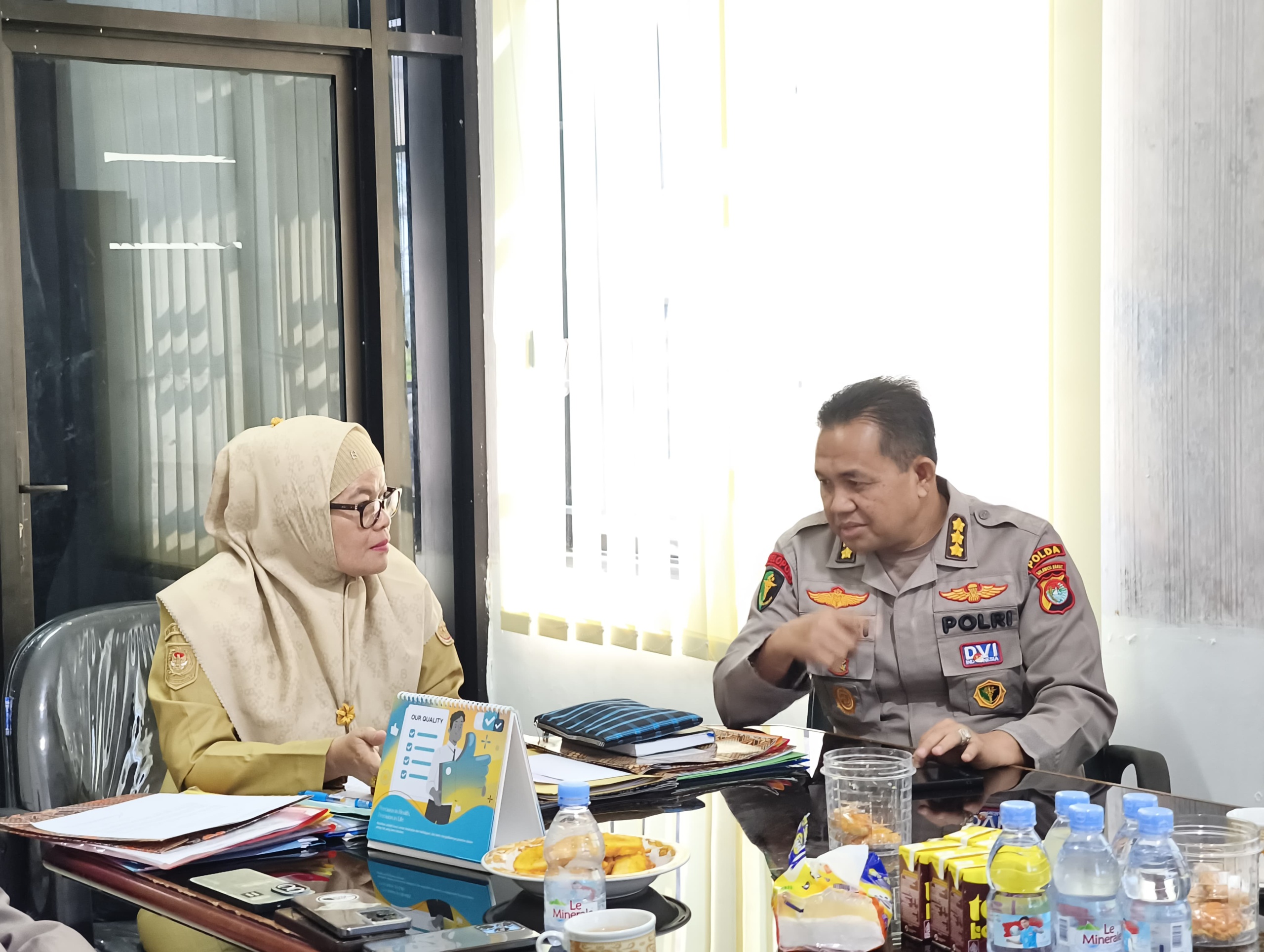 Sinergi Bangun Kesehatan, Plt Kadinkes Sulbar Terima Audiensi Biddokkes Polda Sulbar