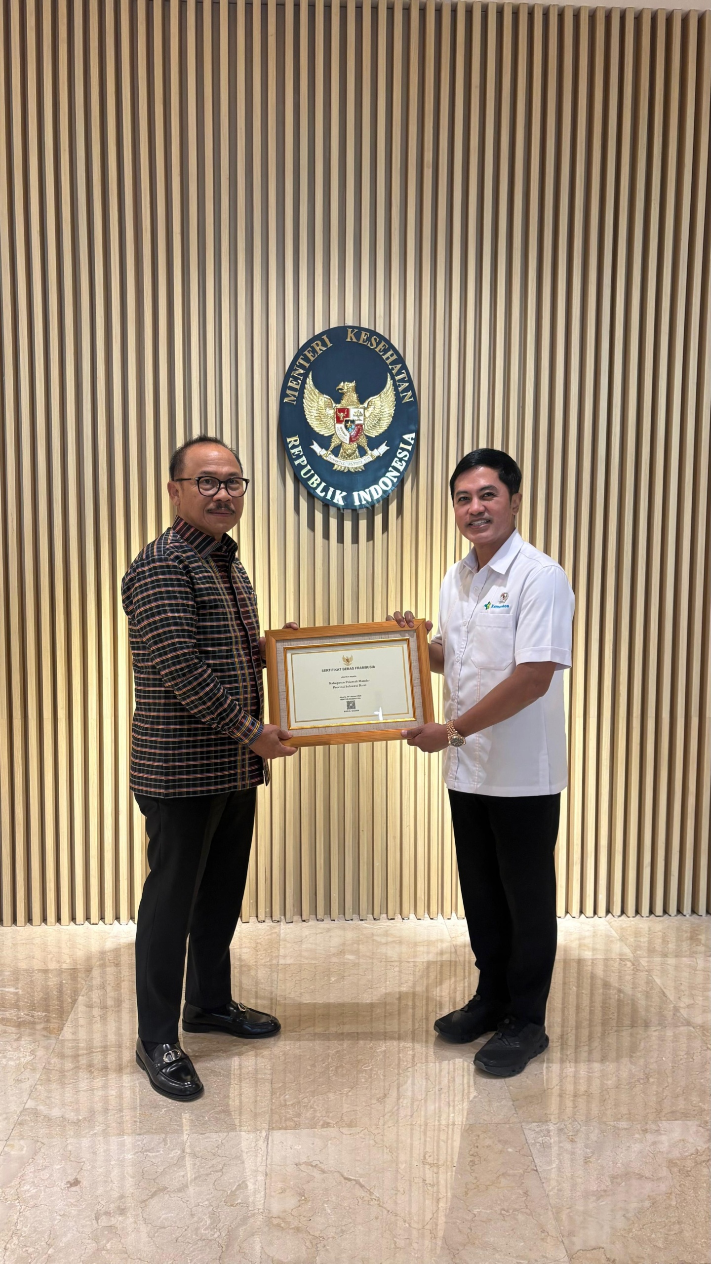 Gubernur Sulbar Terima Sertifikat Eradikasi Frambusia untuk Kabupaten Polewali Mandar dan Pasangkayu