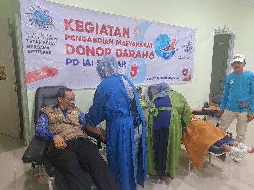 Dinkes Sulbar dan Ikatan Apoteker Indonesia Provinsi Sulawesi Barat Gelar Donor Darah Peringati World Pharmacists Day 2025