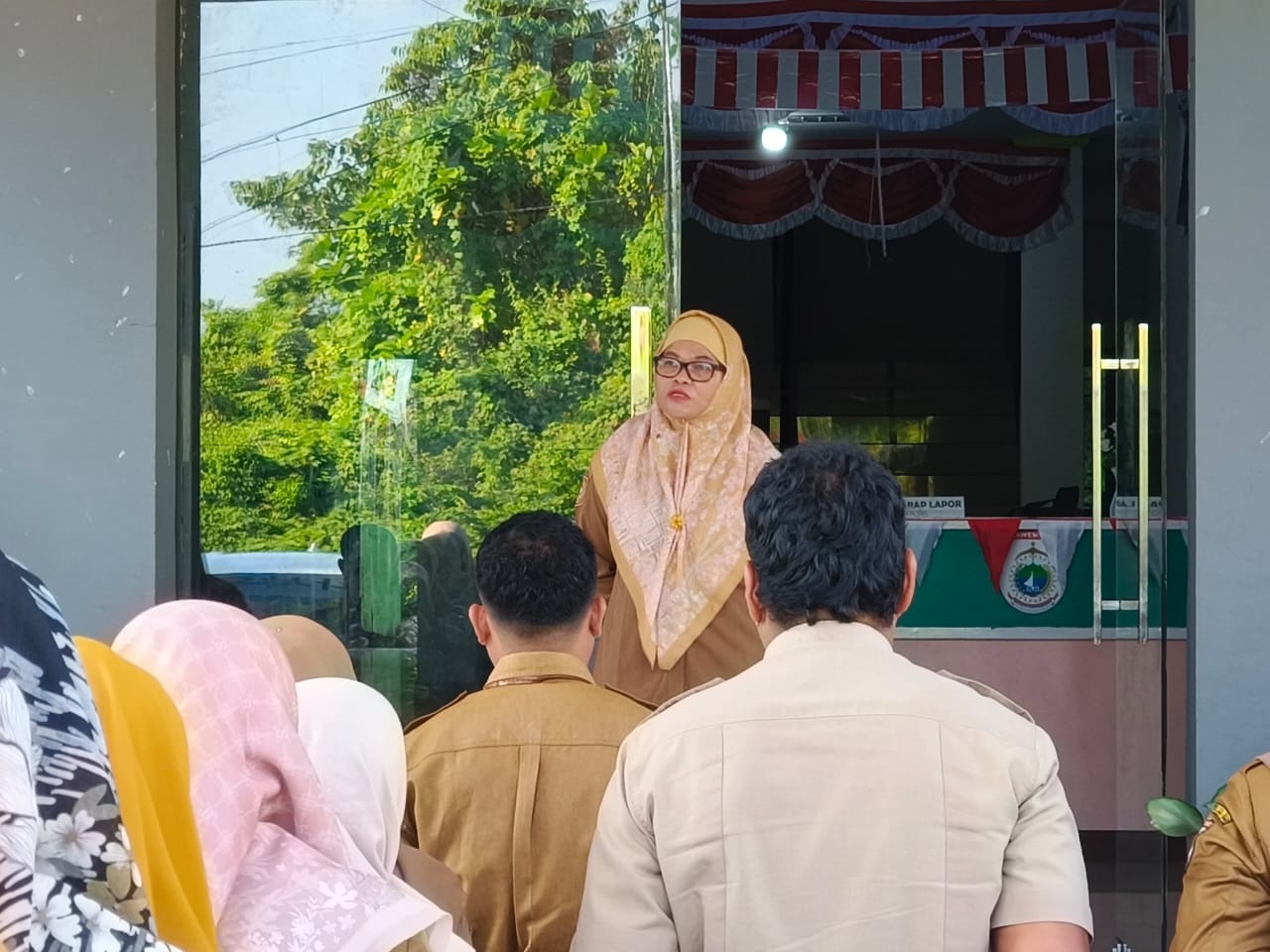 apel pagi yang digelar di halaman kantor Dinas Kesehatan Provinsi Sulbar