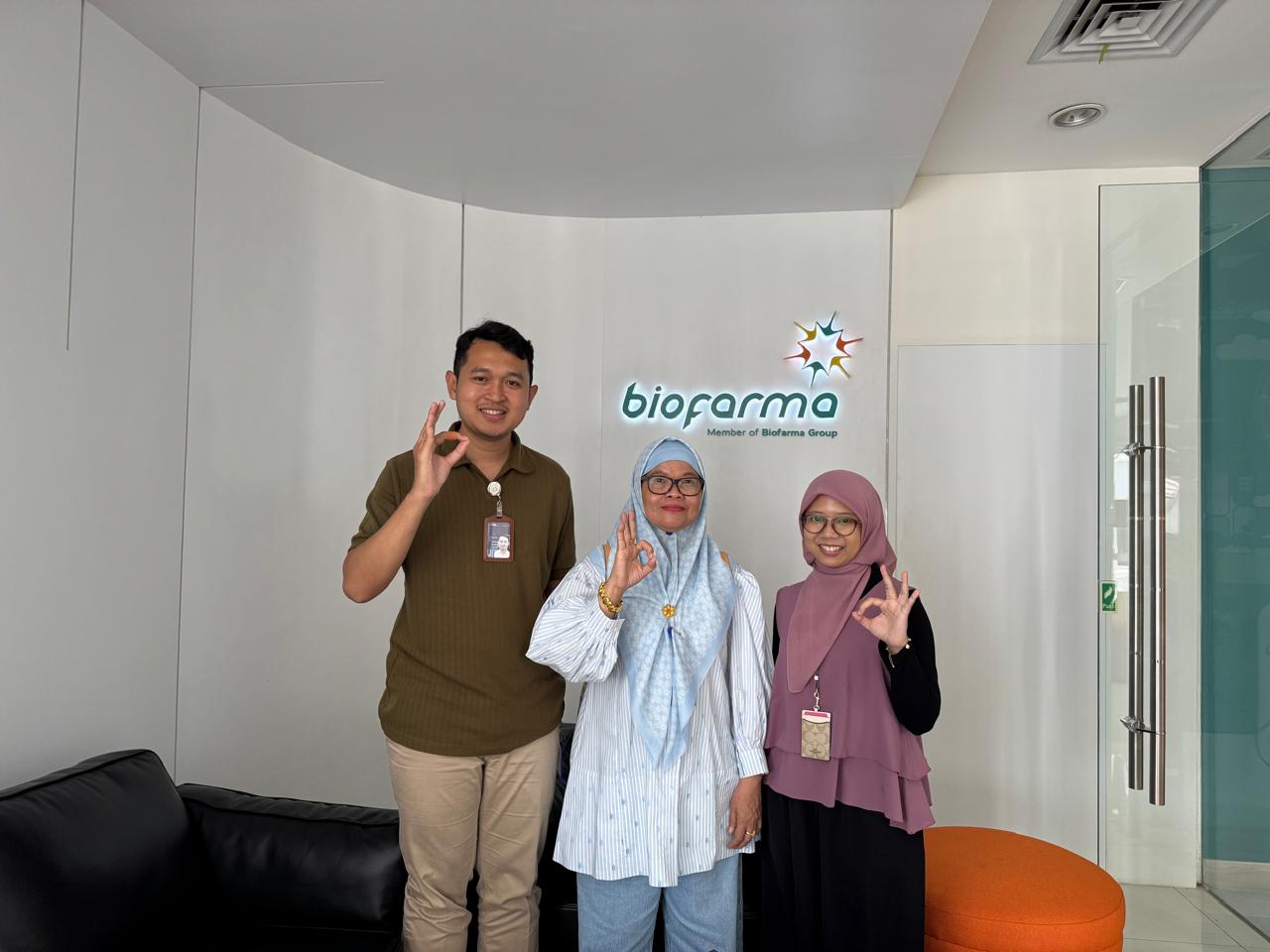 dr. Nursyamsi Rahim, melakukan koordinasi langsung dengan PT Bio Farma (Persero), selaku penyedia vaksin nasional.
