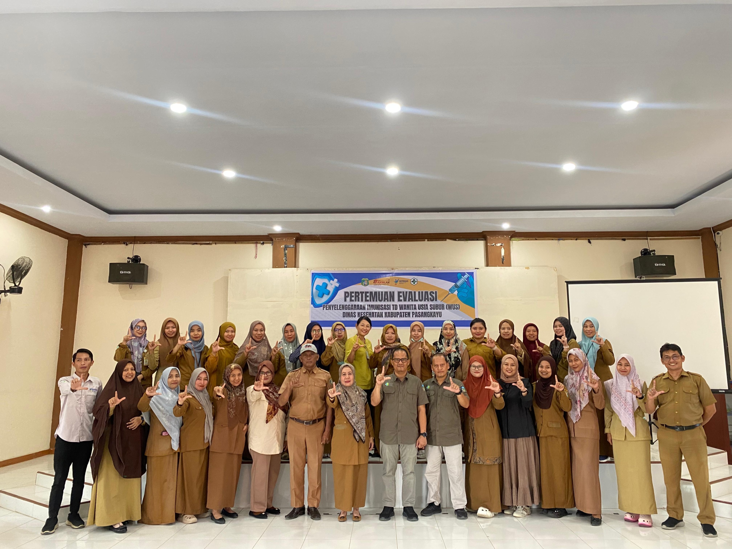 Dinas Kesehatan Kabupaten Pasangkayu menyelenggarakan Pertemuan Evaluasi Penyelenggaraan Imunisasi Td pada WUS